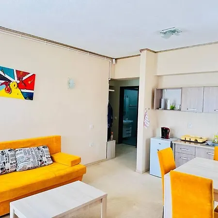 Kiki In Joy Life Apartment *